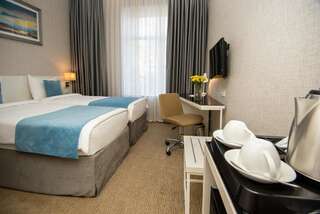 Отель City Center Hotel Тбилиси Классический двухместный номер с 2 отдельными кроватями-5